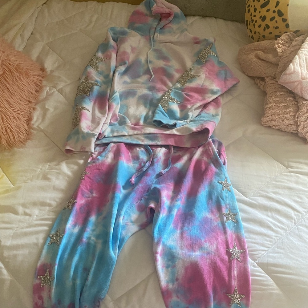LF CARMAR RHINSTONE STAR TIE DYE HOODIE